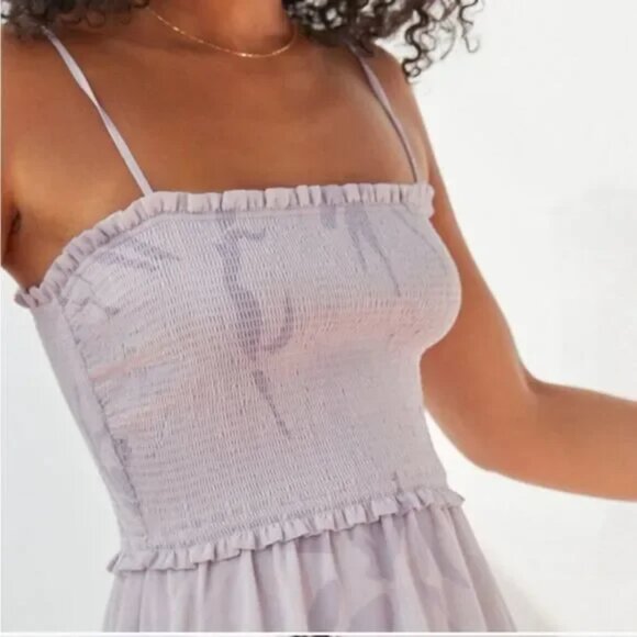 Aritzia Wilfred Catamaran Tiered Smocked Printed Dress Lavender Lilac Purple XS - Picture 3 of 8